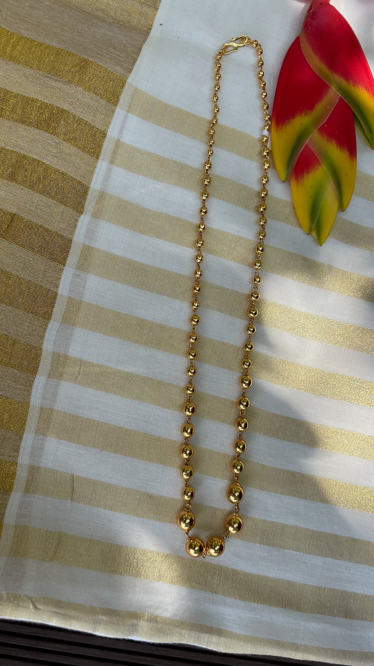 Simple manimala necklace (single layer)