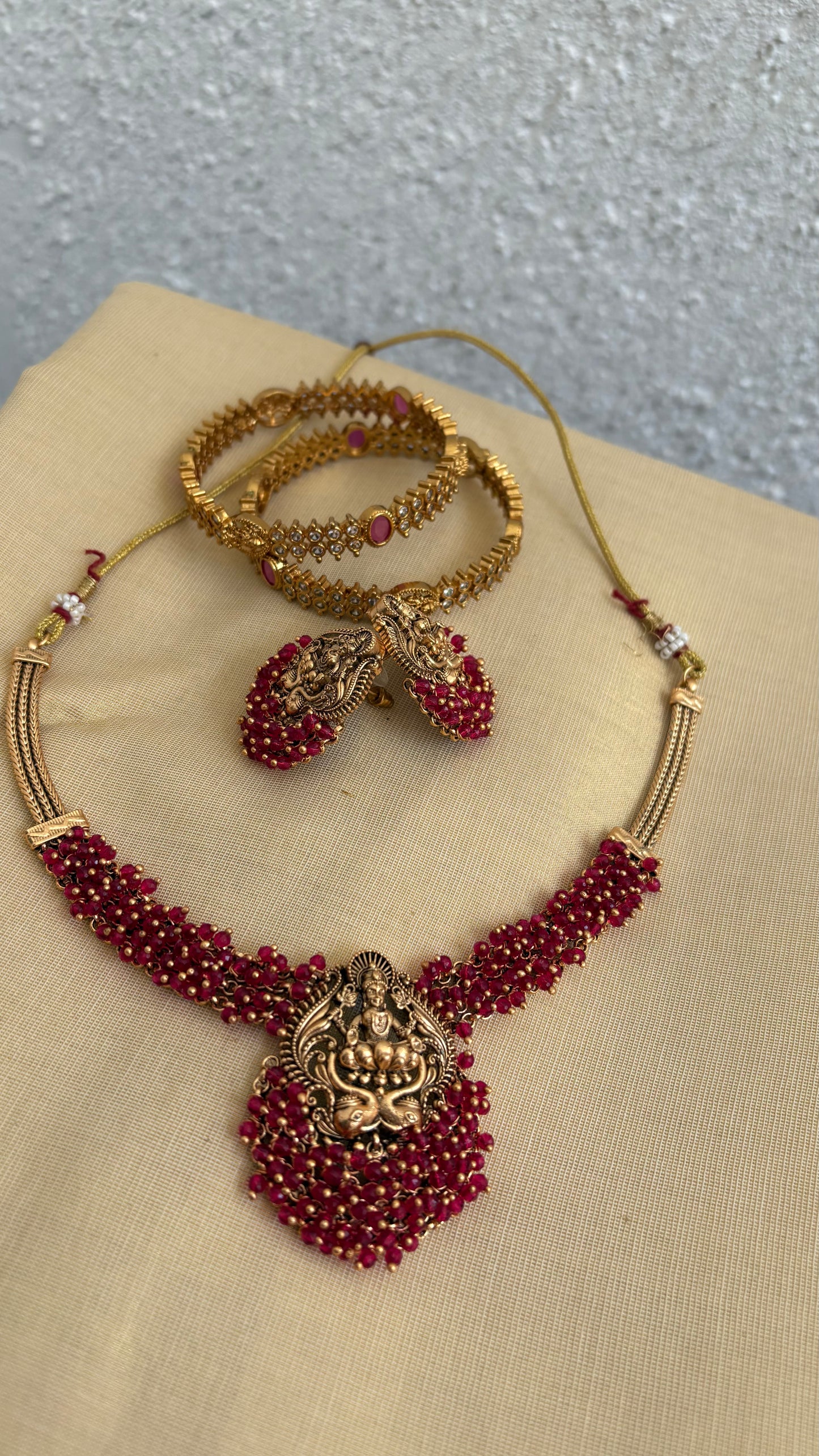 Premium Central Goddess Lakshmi Pendant Necklace