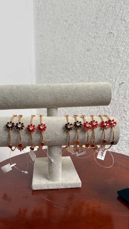 Viral black flower bangles with stone (set of 2)