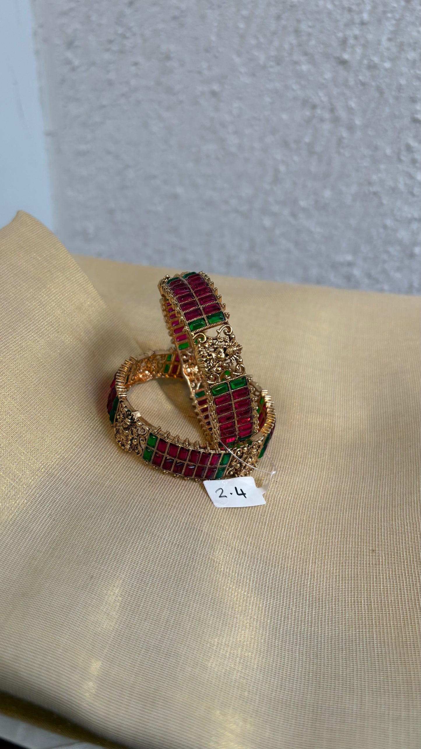 Ruby and emerald premium bangles