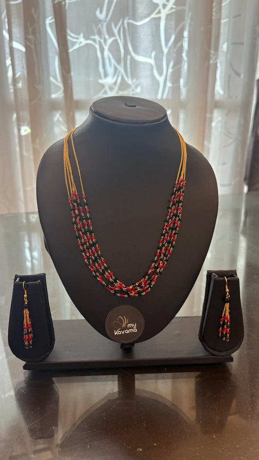 Layered beads necklace KARIMANI