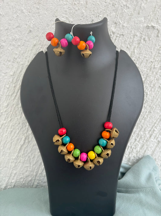 Multicolour chilanka necklace
