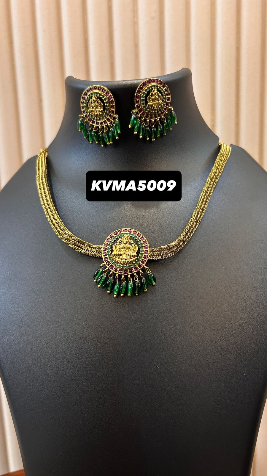 Premium lekshmi chocker