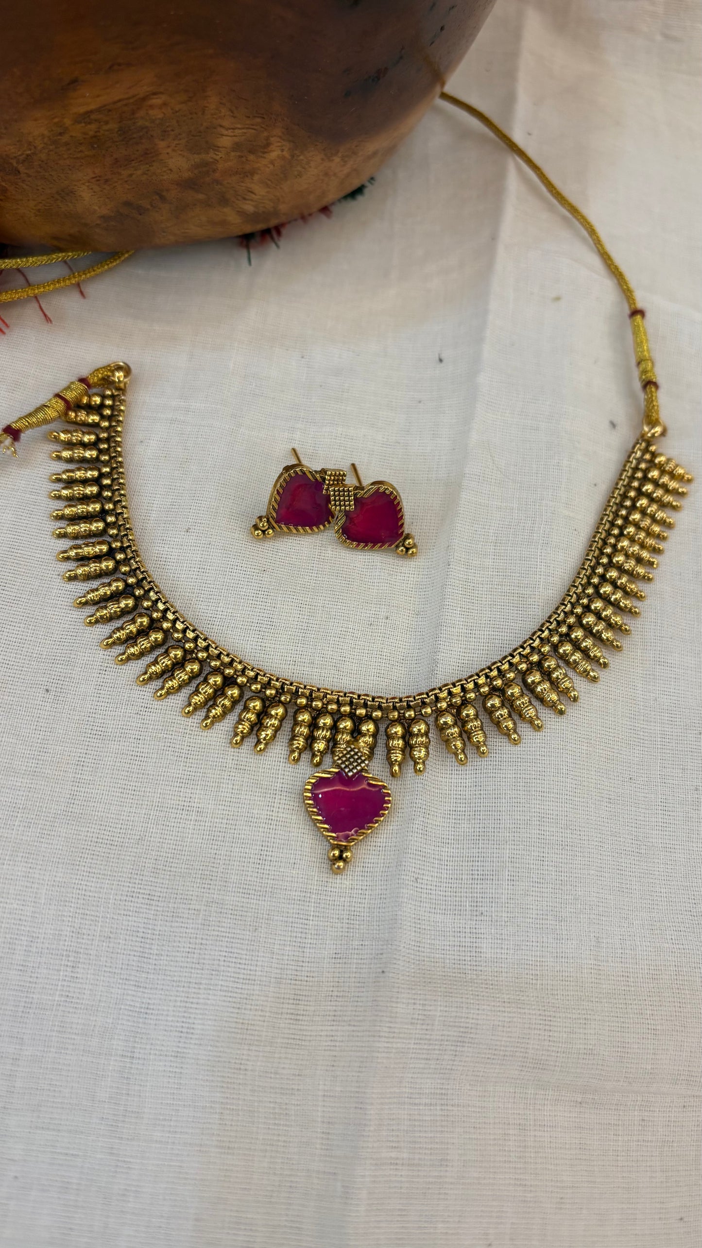 Mullamott Love necklace