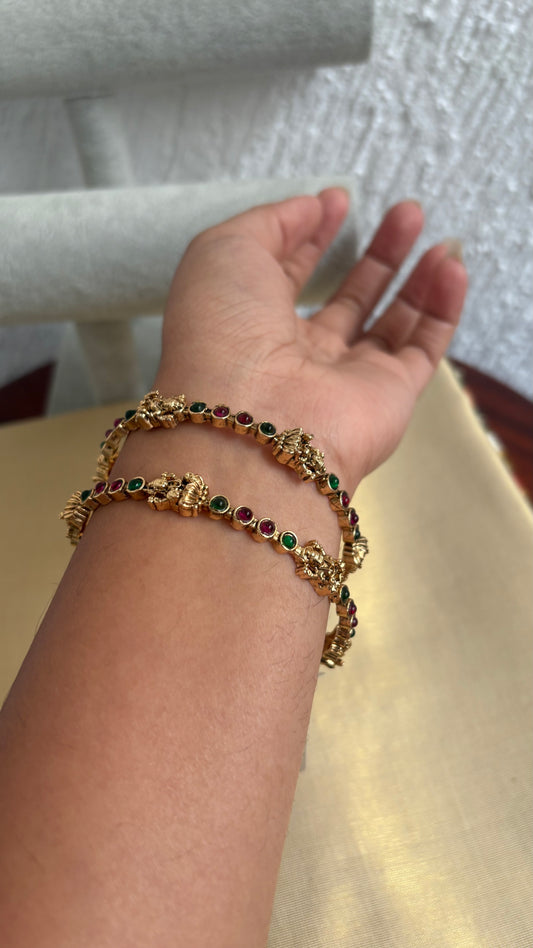 Lakshmi Rayna temple bangles 
Pp set of 2