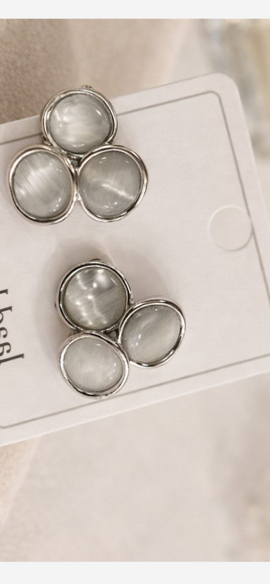 Korean triple oval stud