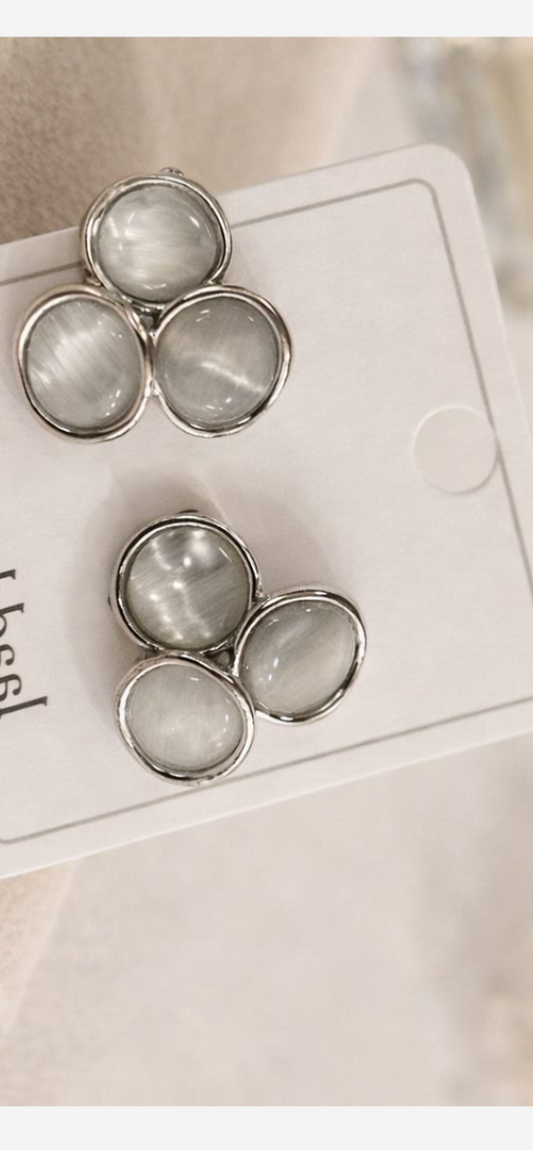 Korean triple oval stud
