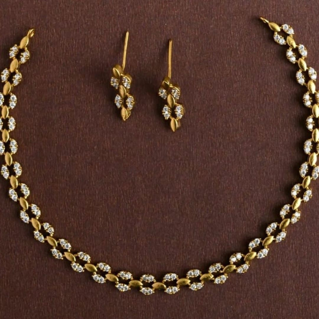AD infinity necklace