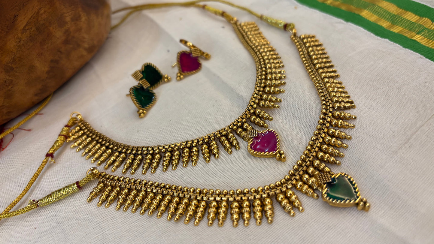 Mullamott Love necklace