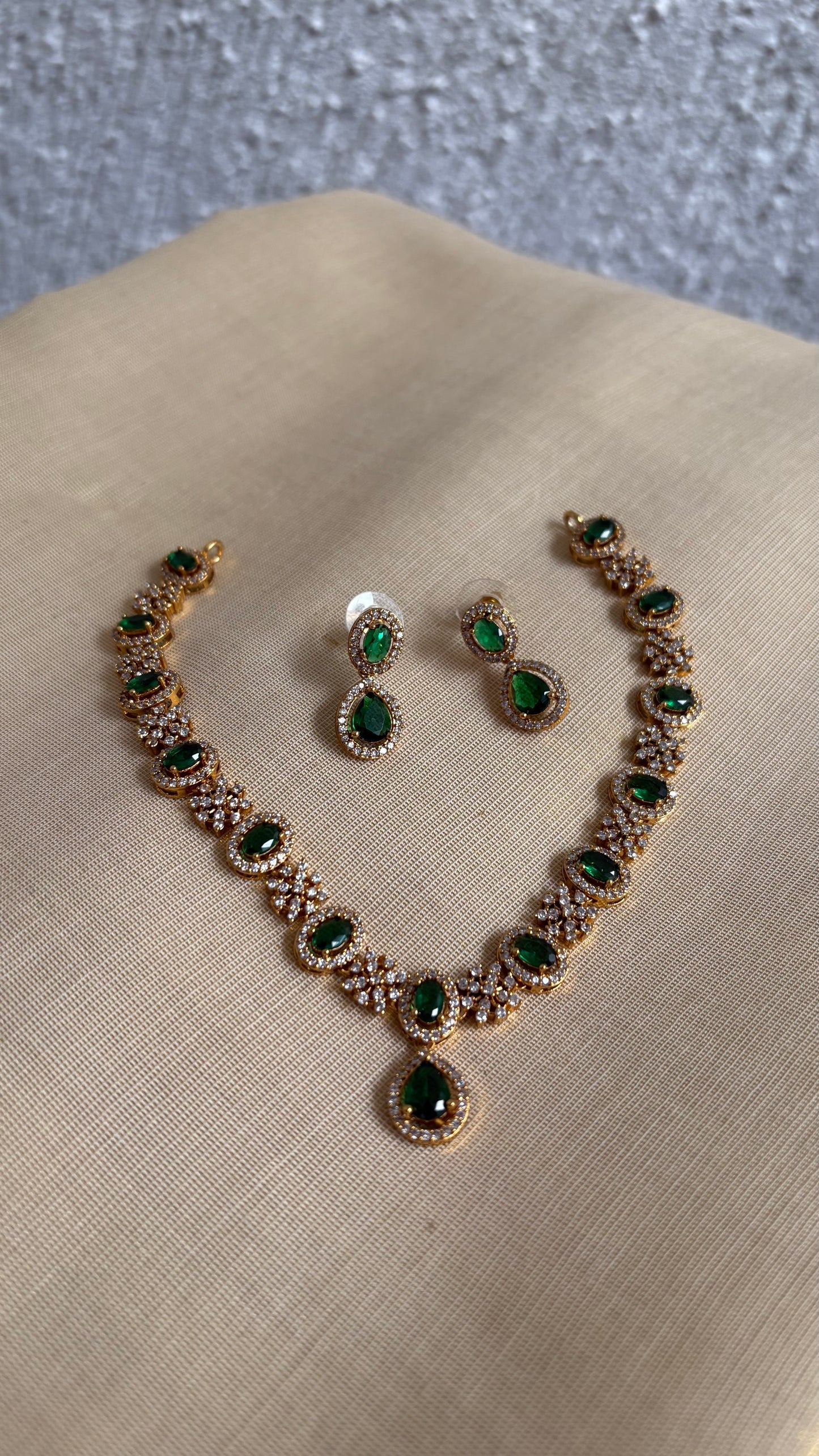 Jyothika inspired necklace (small)
