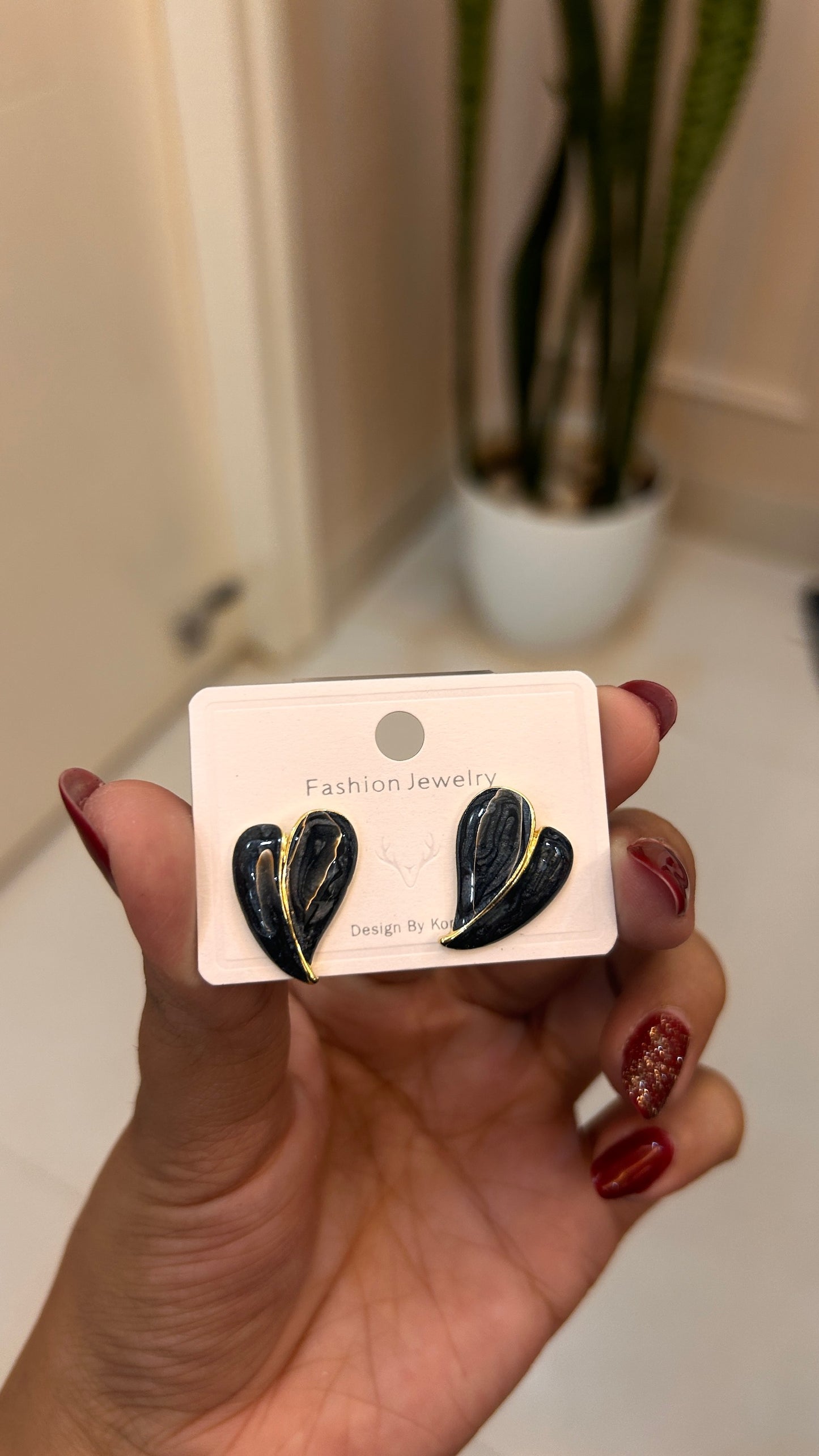 Korean love earrings