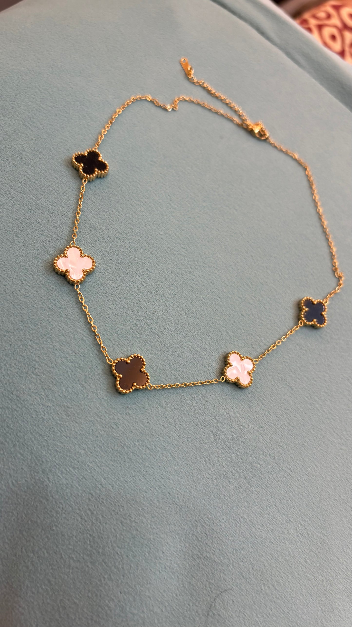 Clover chain