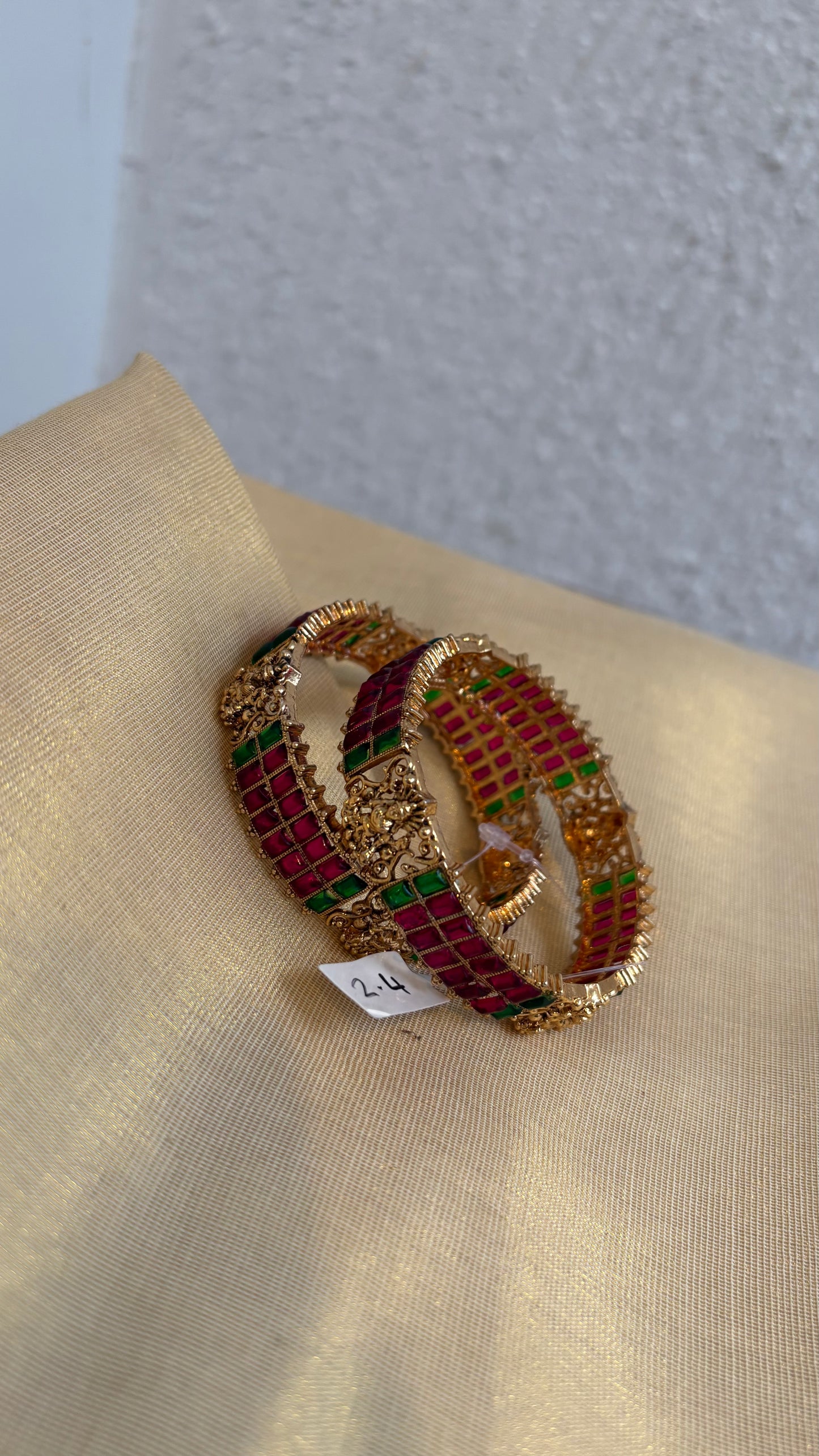Ruby and emerald premium bangles