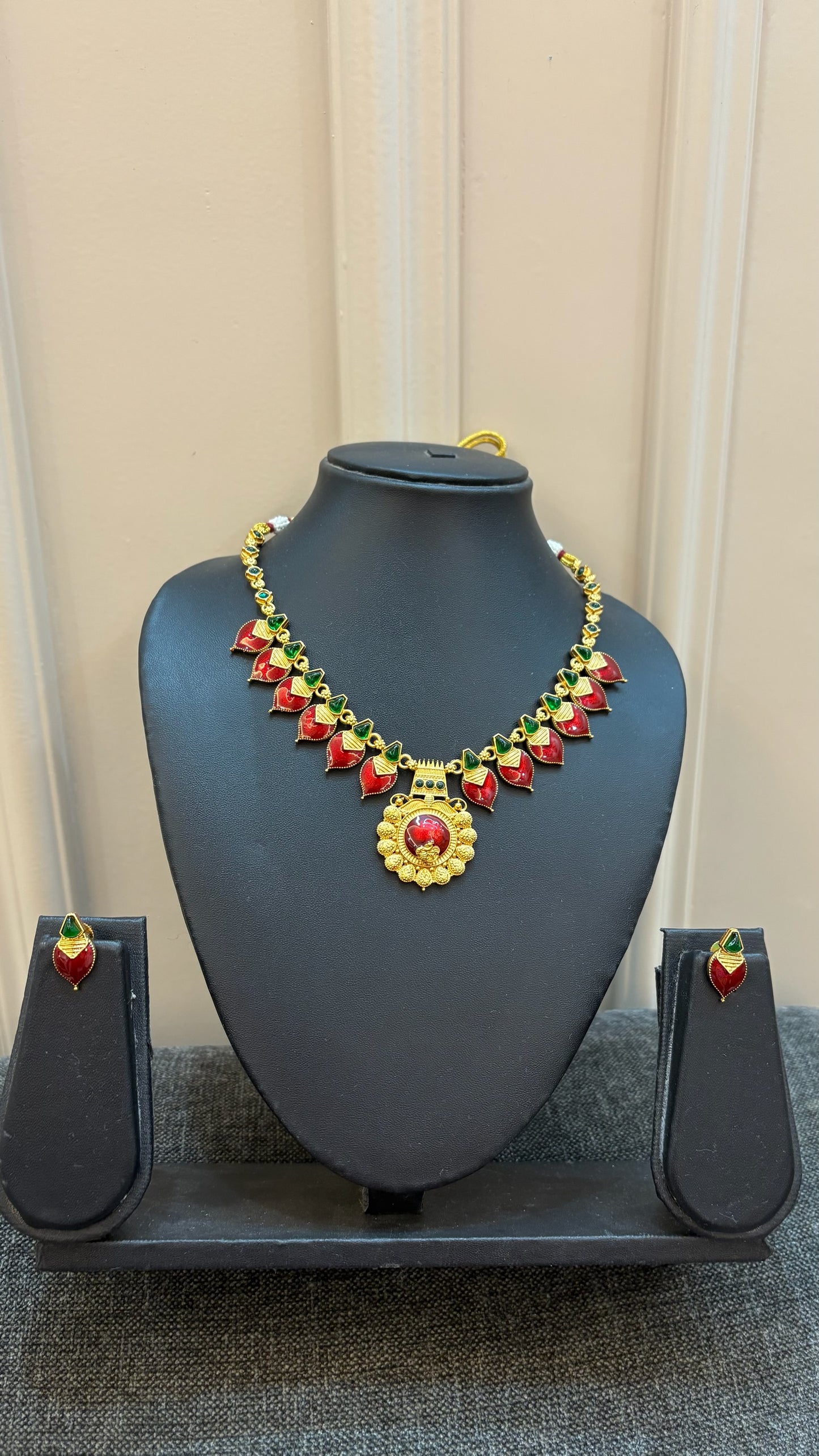 Kerala palakka short necklace