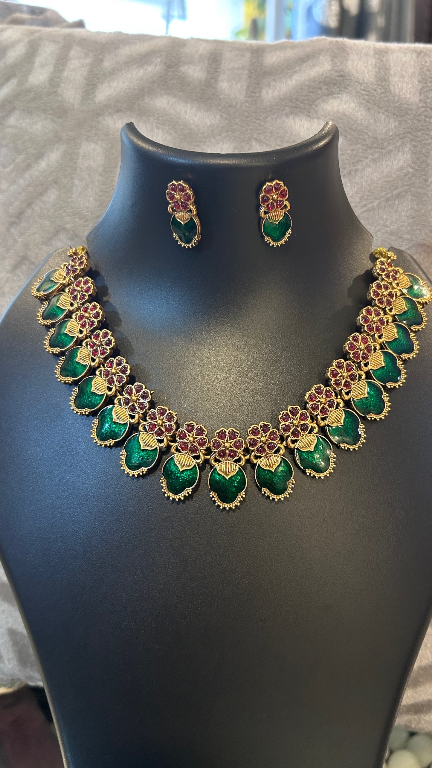 Fusion palakka necklace