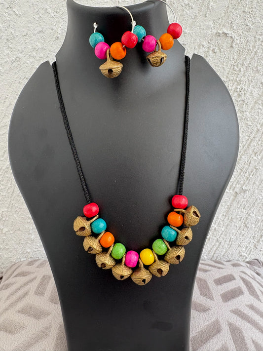 Multicolour chilanka necklace