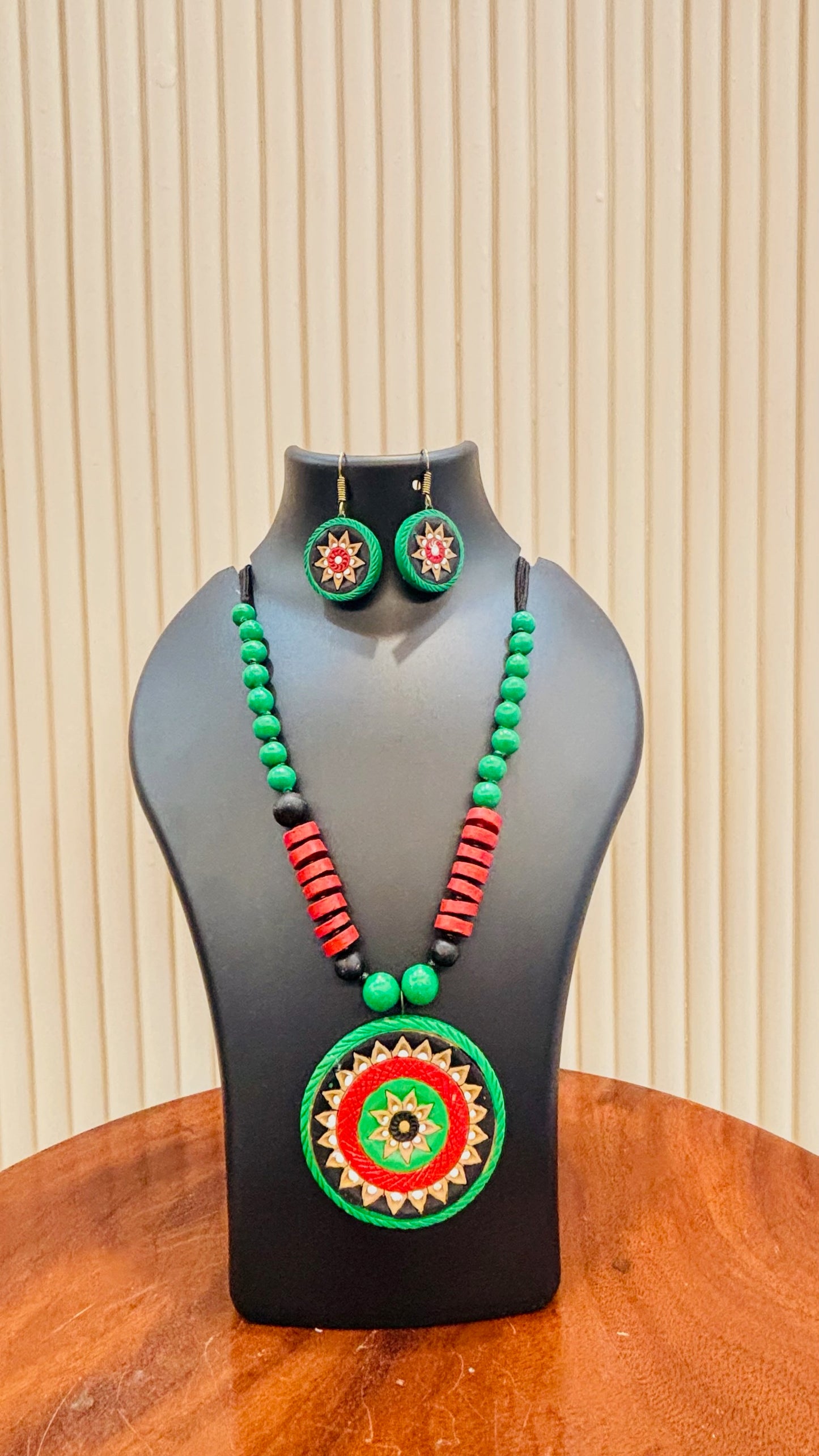 Round pattern terracotta haram