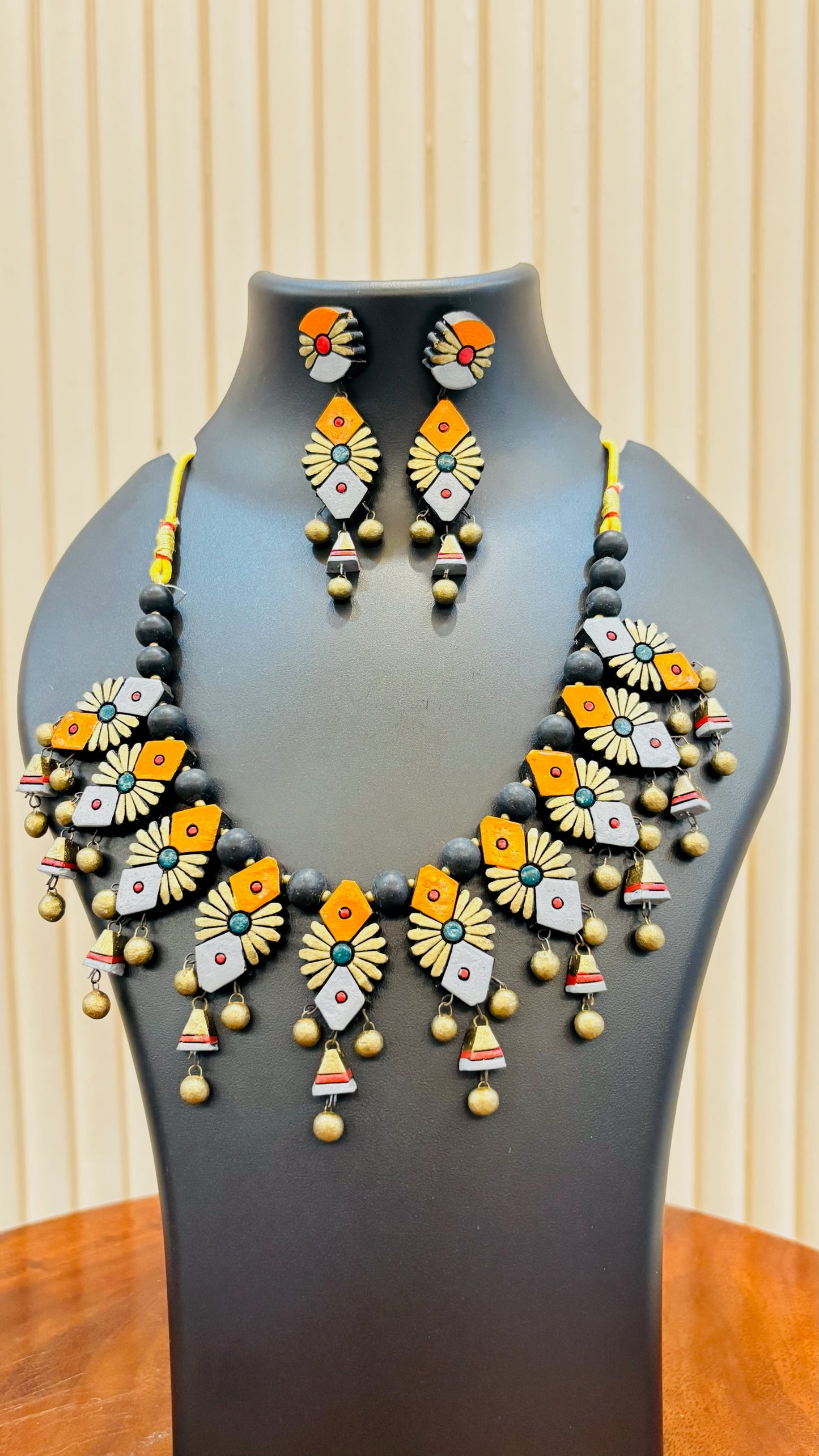 Vrindha terracotta set