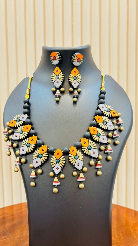 Vrindha terracotta set