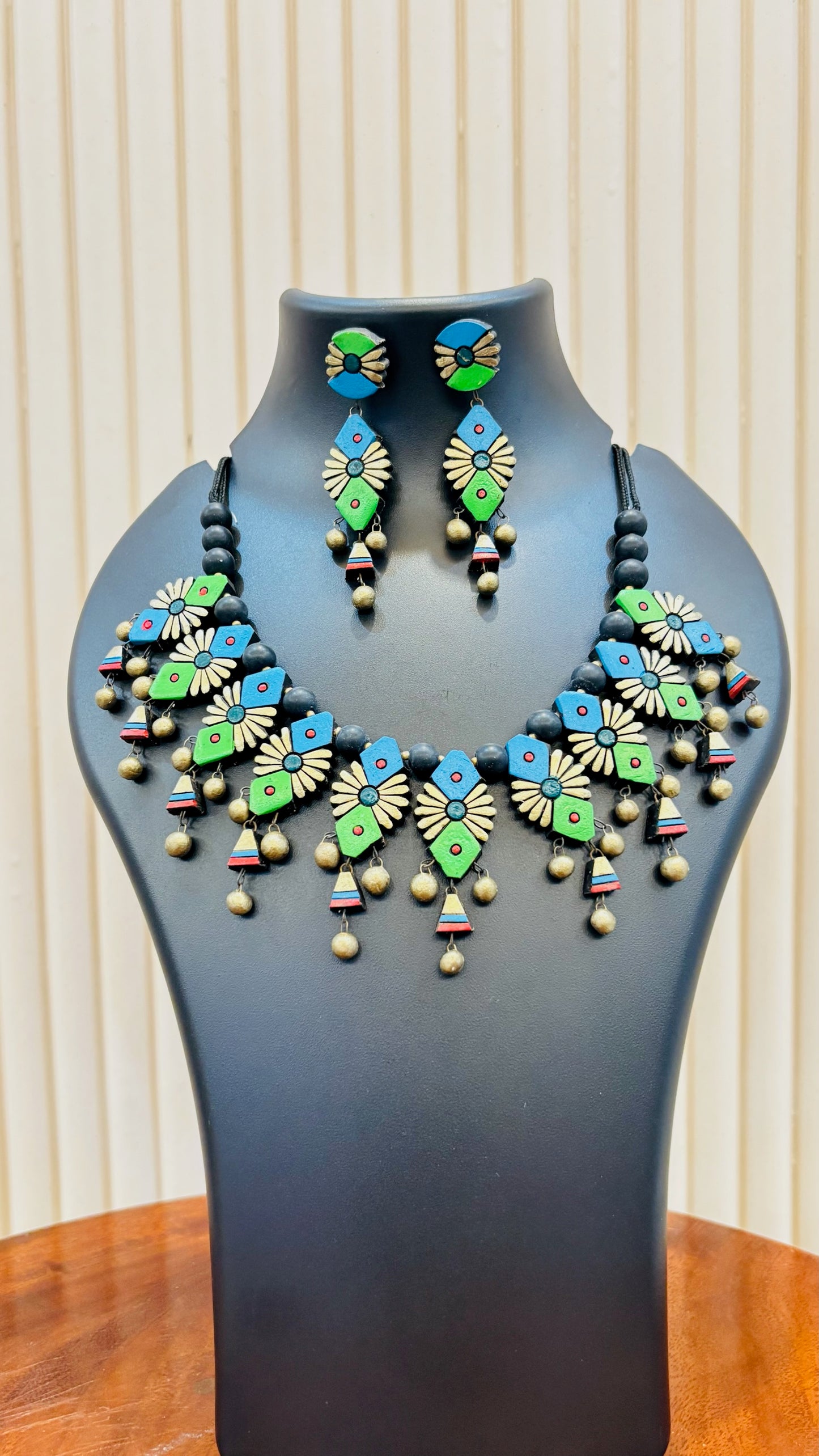 Vrindha terracotta set